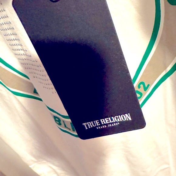 💥True Religion White and Green Graphic Tee - Picture 4 of 8